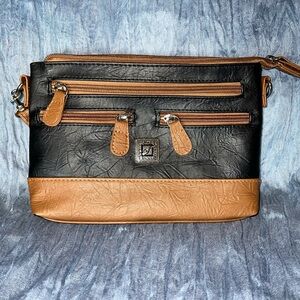 Stone Mountain Black and Tan hand Bag